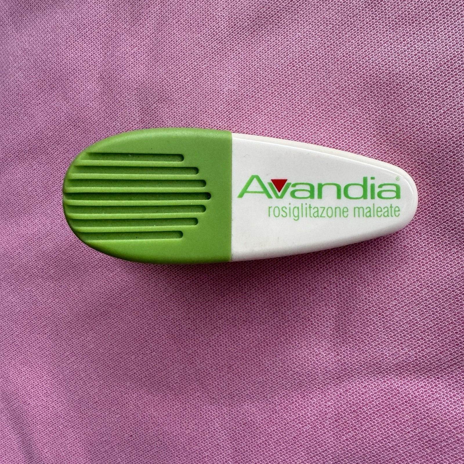 Avandia Drug Magnetic Clip Pharmaceutical Rep Promo Advertising Hard To Find