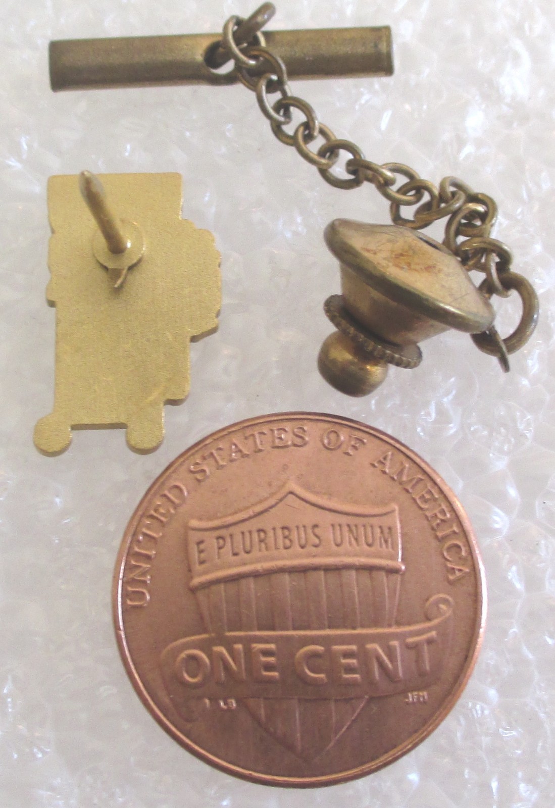 Vintage Medical Hospital ? Machine Equipment Tie Tack Pin – Doctor Technician ?