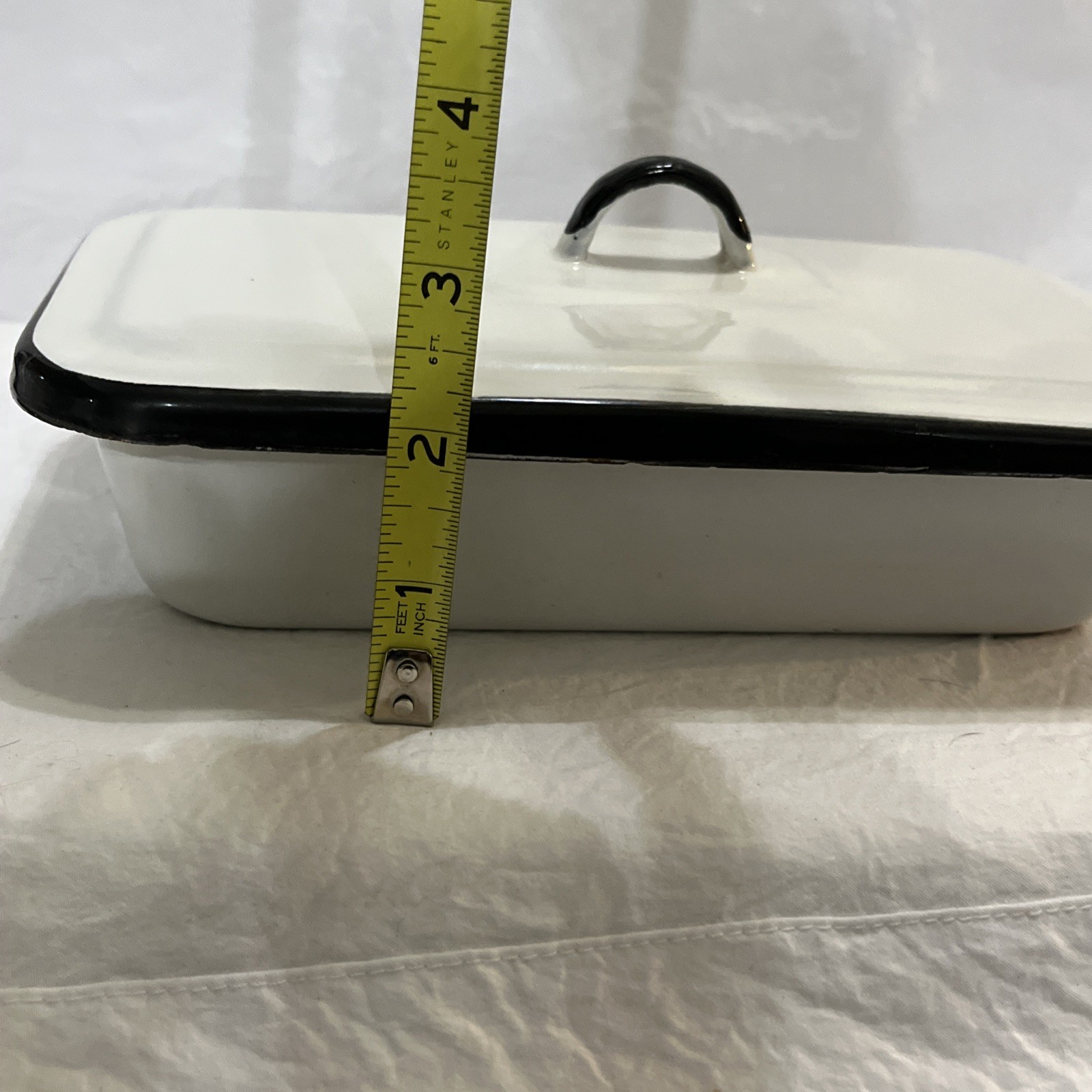 VTG White Porcelain Enamel Medical Dental / Kitchen Tray w Lid 9″ x 5.25″ x 2″
