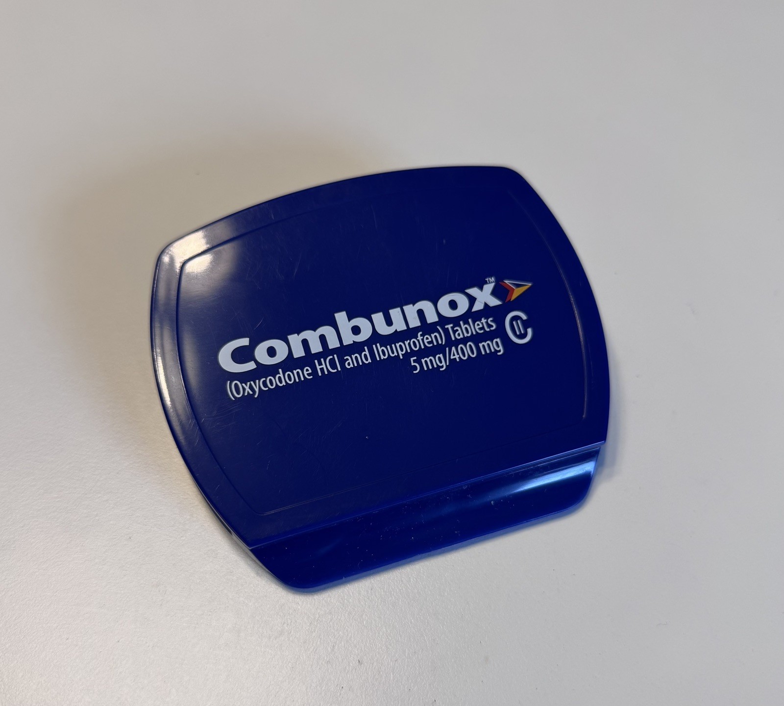 Combunox Pharmaceutical Promo Magnetic Clip Drug Pharma Rep Item
