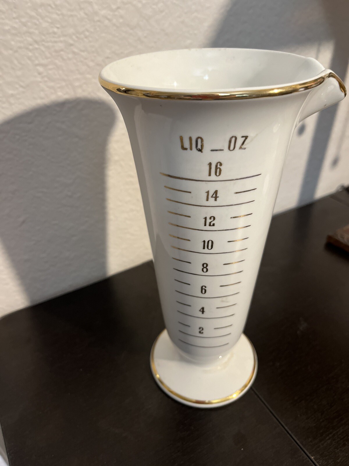 Owens Illinois RX Porcelain Drugstore Pharmacy Apothecary Measuring Beaker 9”