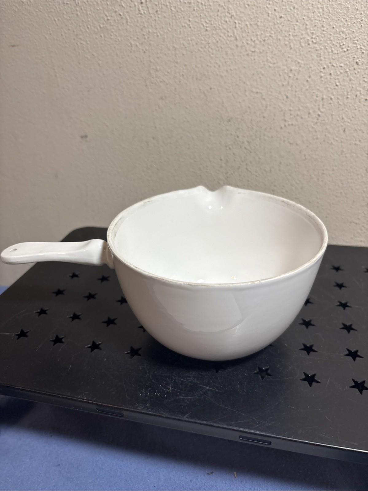 Vintage 5 1/2” COORS USA 5 Ceramic Porcelain Lab Pharmacy Apothecary Bowl w/Spou
