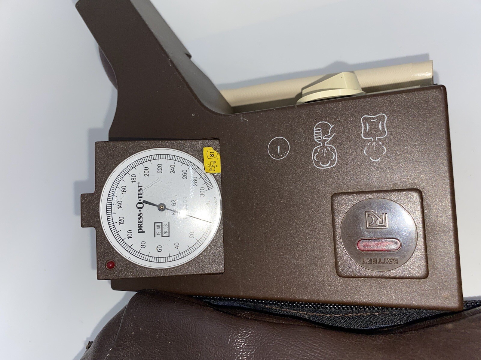 Vintage Press-O-Test Blood Pressure Testing Device c. 1982 Geneva • Switzerland
