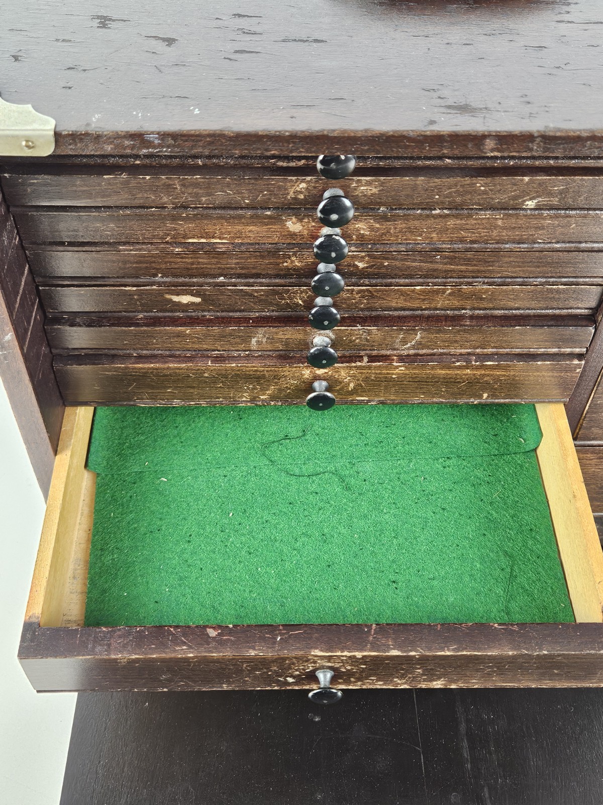 Antique Portable Travel Oak Locking Dentist Dental Tools Cabinet with Key