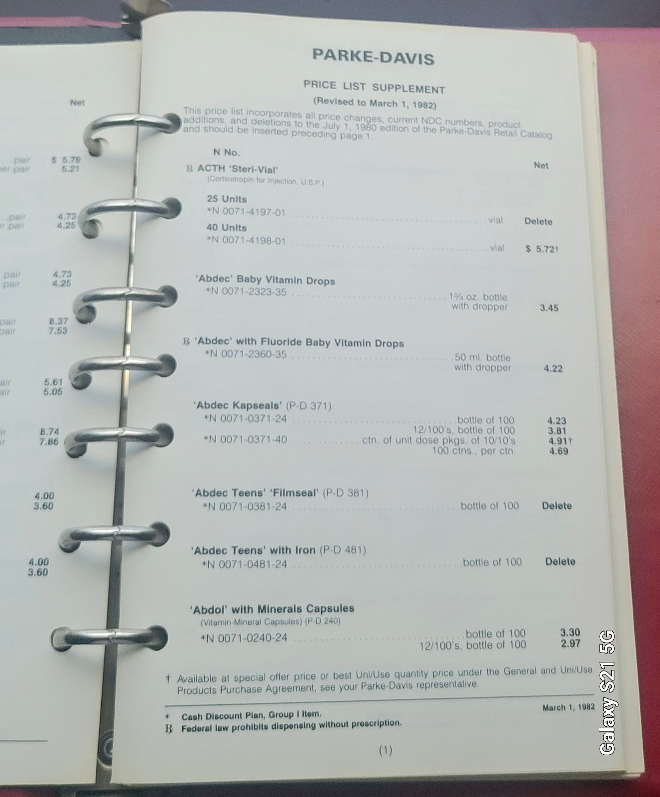 1982 Parke Davis Pharmaceutical Sales Rep Price Guide 7-Ring Binder Catalog VTG
