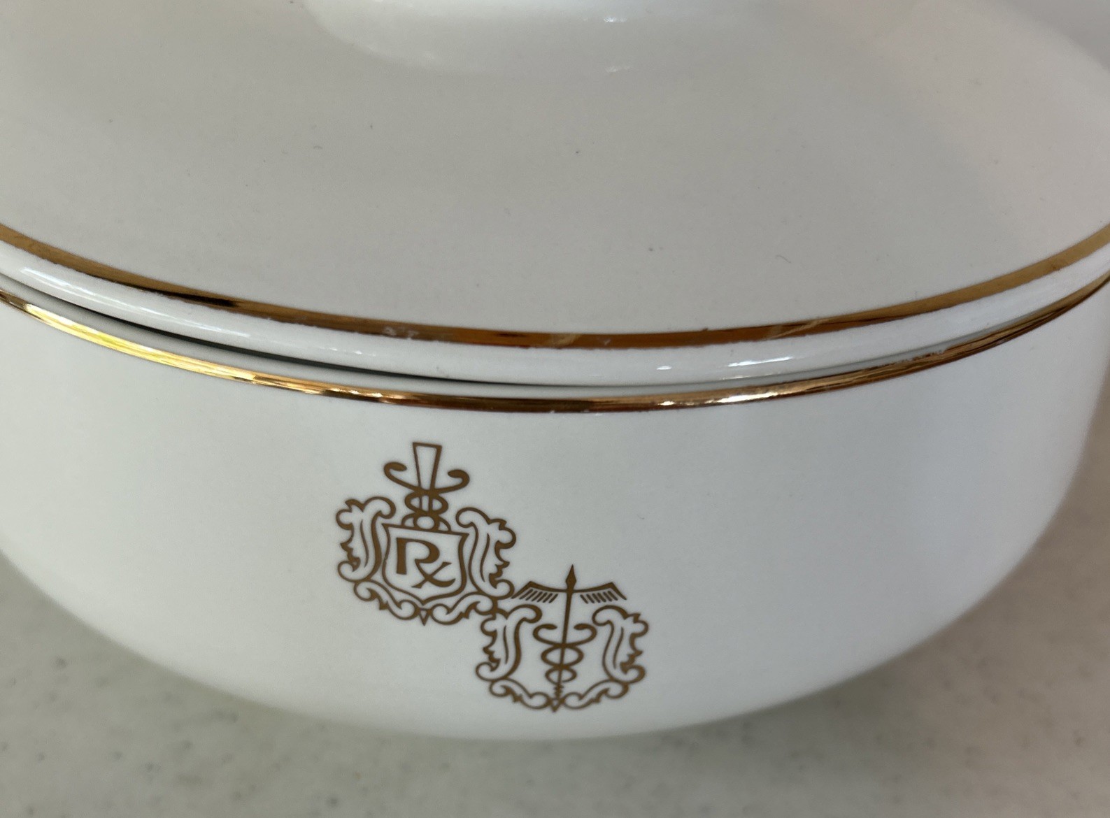 Rare Find New Owens Illinois Pharmacist Pharmacy Medical Covered Dish