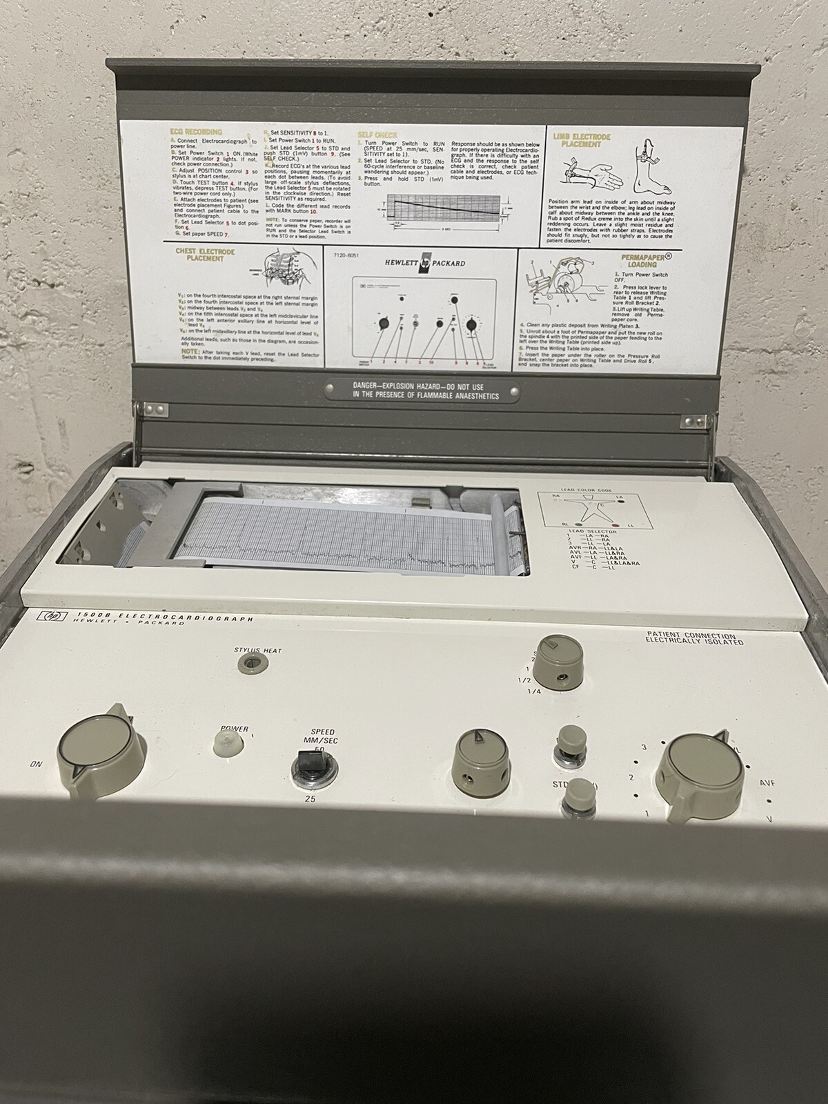 Vintage – Hewlett Packard 1500B Electrocardiograph