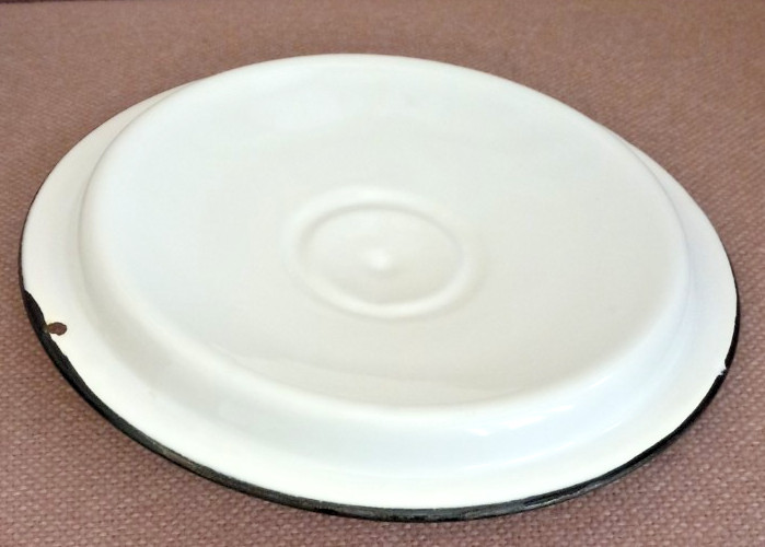 Vintage Unbranded White with Black Trim Enamelware Metal Bedpan/Urinal with Lid