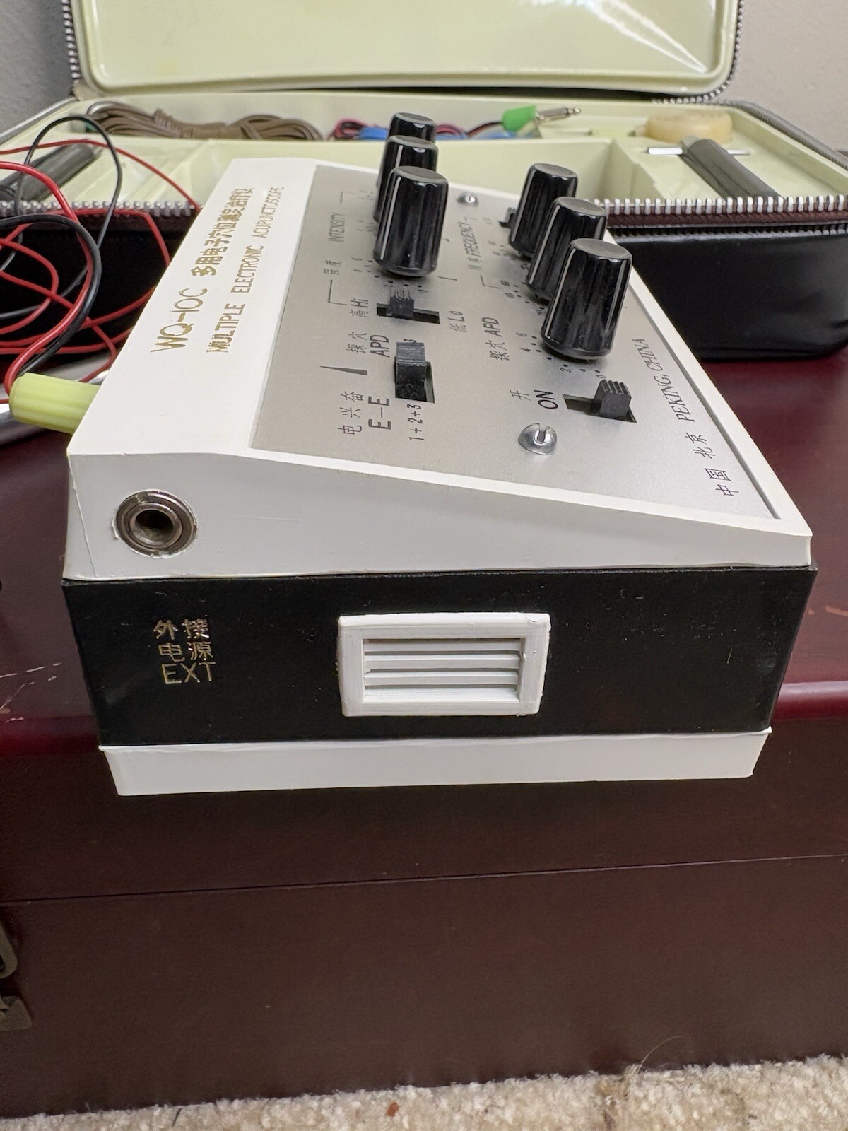 Vintage Multiple Electronic Acupunctoscope Kit WQ-10C Peking China