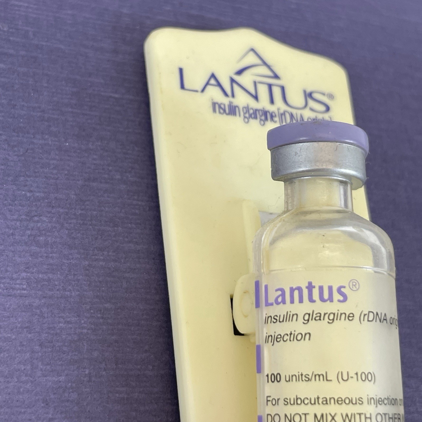 Vintage Drug Rep Pharmaceutical Advertising LANTUS Refrigerator Magnetic Clip