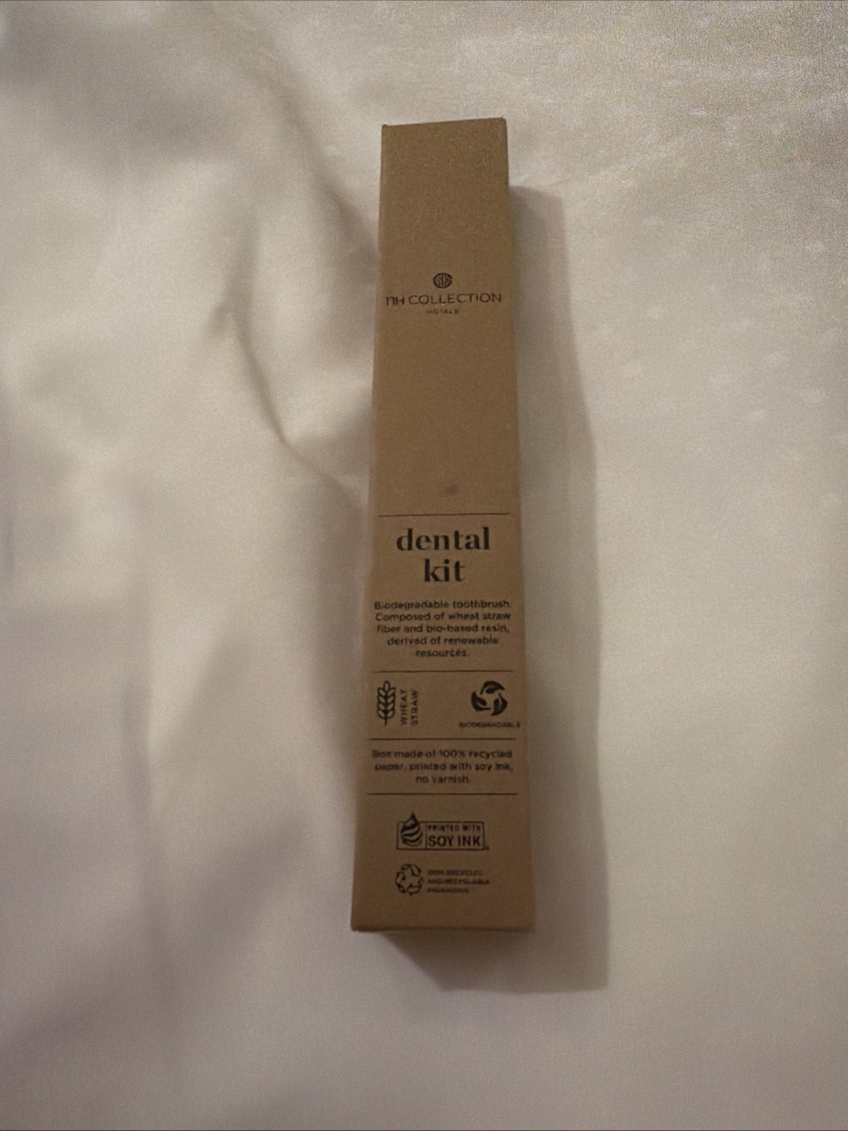 The Collection Hotels Vintage Dental Kit (From Rome, Italy) Collectibles, New.