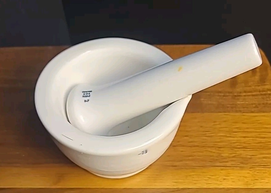 Vintage COORS Mortar & Pestle, Ceramic, excellent