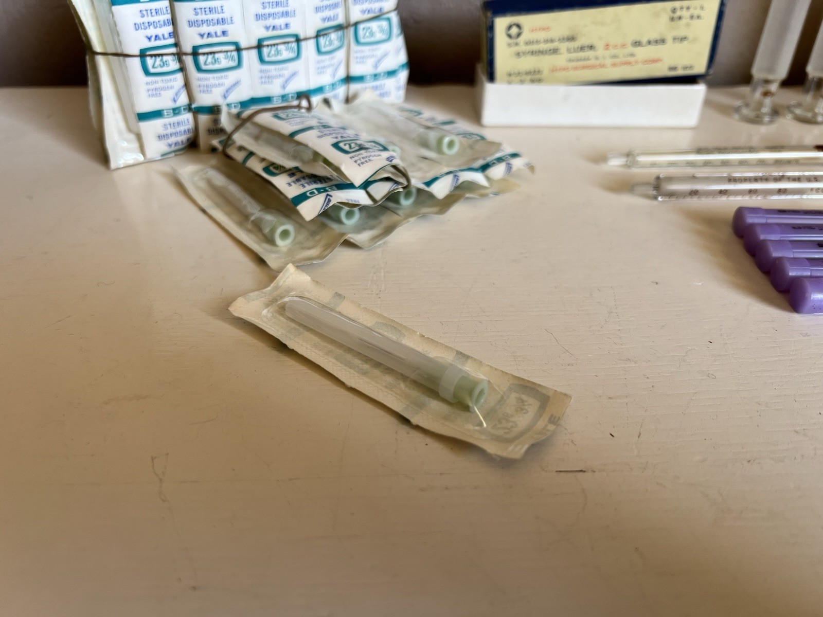 Vintage 1960’s Glass Syringes Collectable Medical Supplies Made In USA / Japan