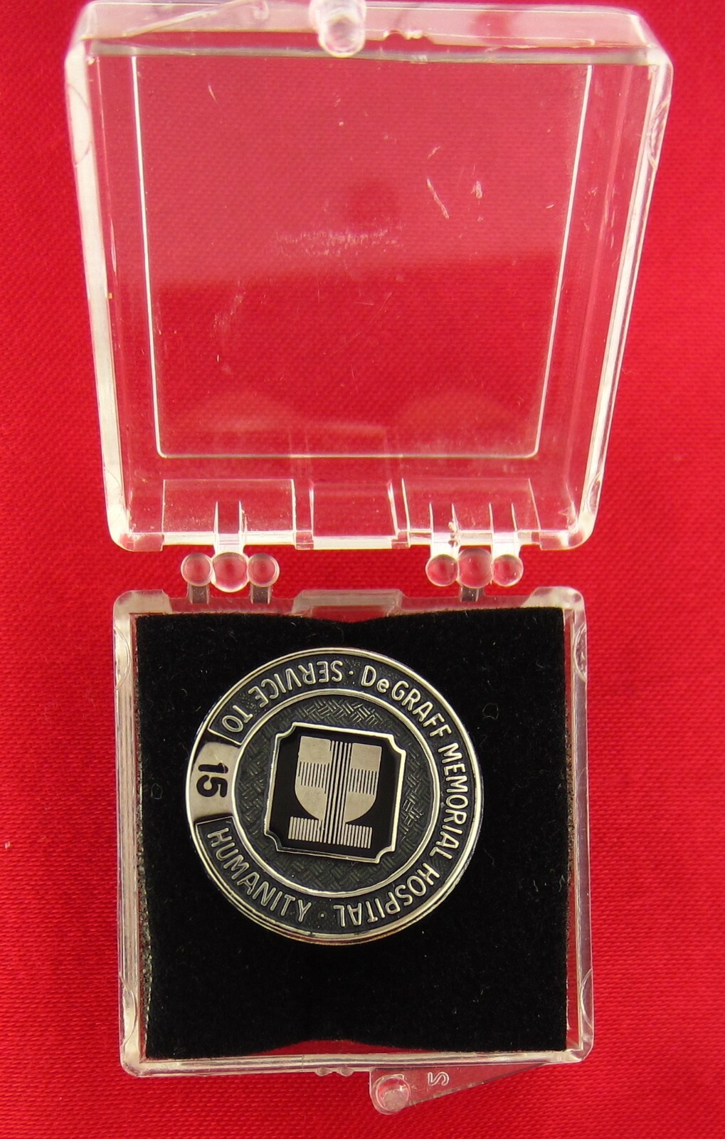 Sterling DEGRAFF MEMORIAL HOSPITAL Pin SERVICE TO HUMANITY 15 YEAR Religious PIN