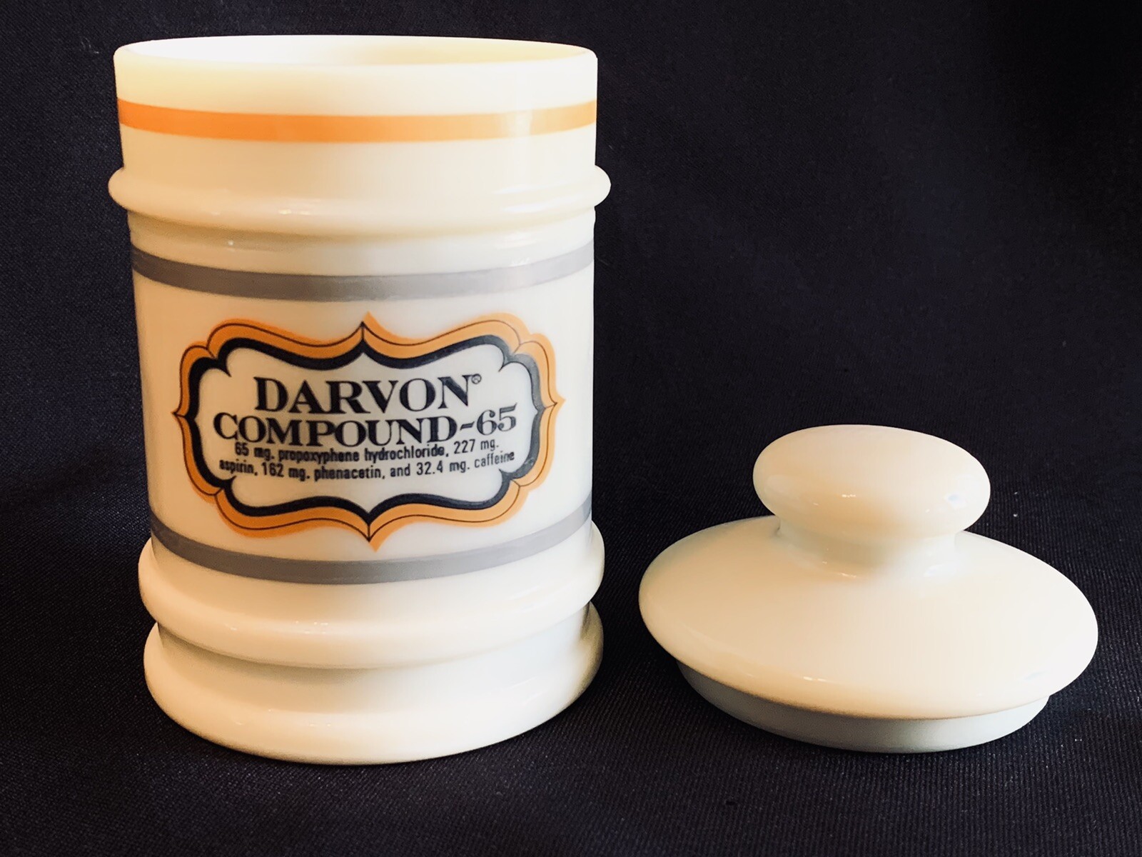Vintage DARVON COMPOUND 65 Apothecary Custard Milk Glass Jar Canister & Lid 5.5”