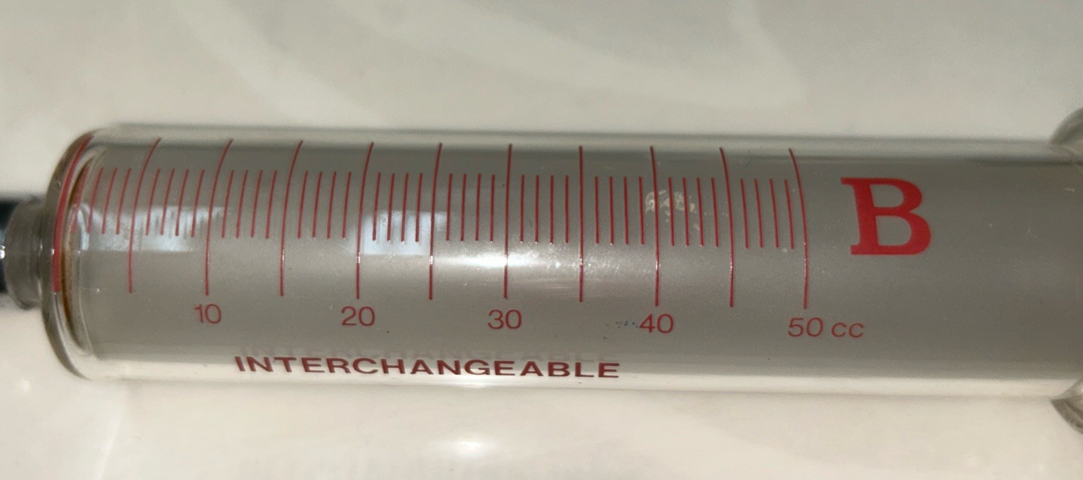 VINTAGE 50cc C. R. BARD REUSEABLE GLASS SYRINGE METAL LUER LOCKTIP MADE IN ITALY