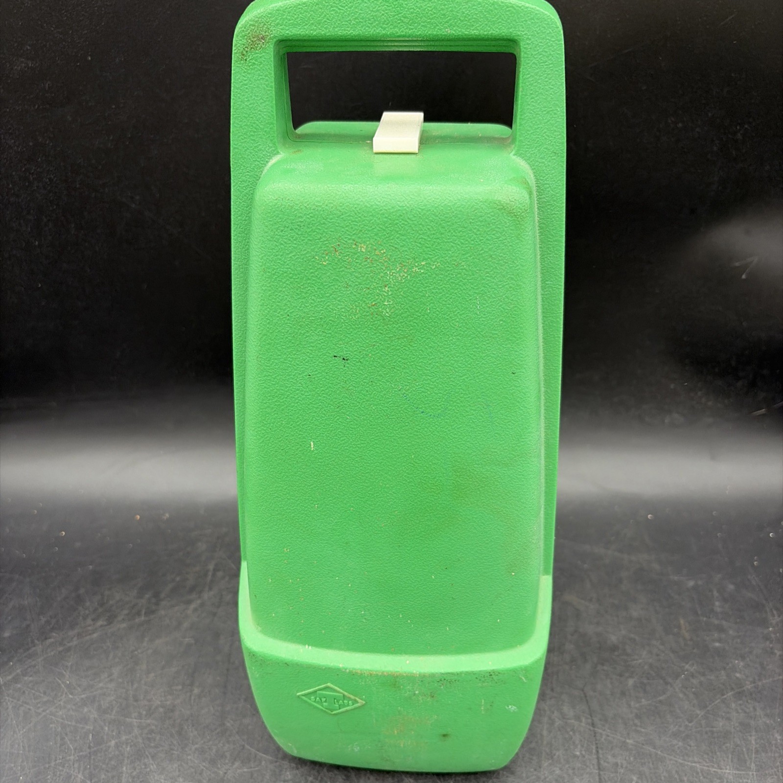 Vntg SafTLabs Portable Oxygen Kit Green Sphere Tank Carrying Case S-2000