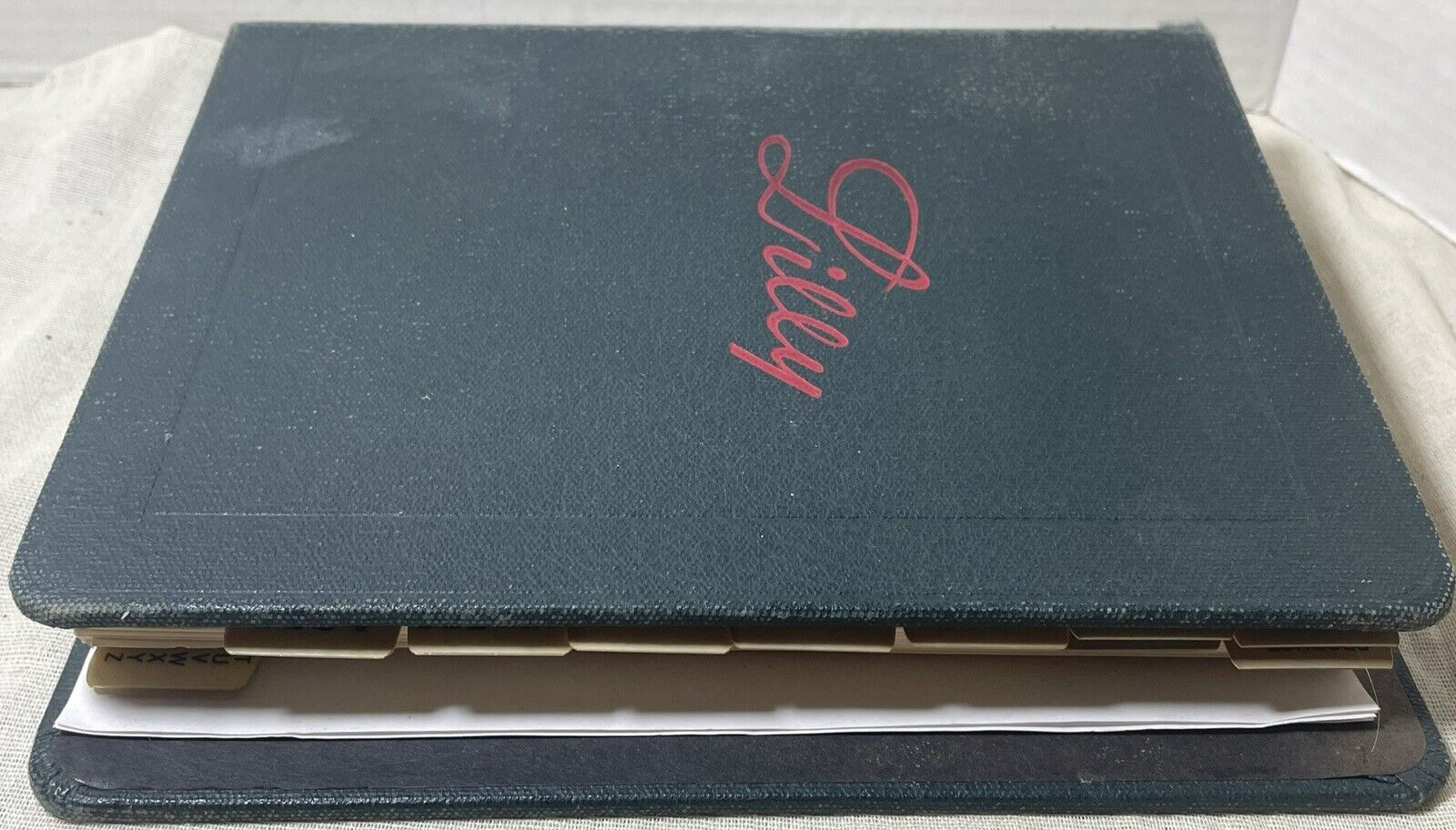 Eli Lilly Pharmacy Marketing reference book 1983 Med Price List vintage Rhodes