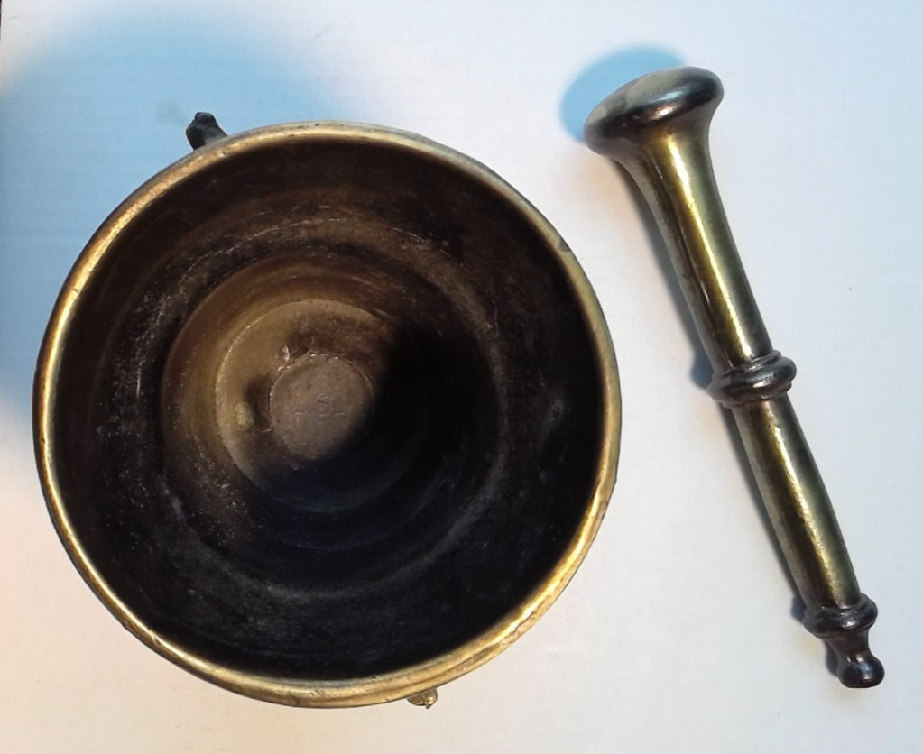 Heavy Bronze Mortar & Pestle Twin Serpents AMOR VINCIT ANNO SALVTIS NOSTRE 1580