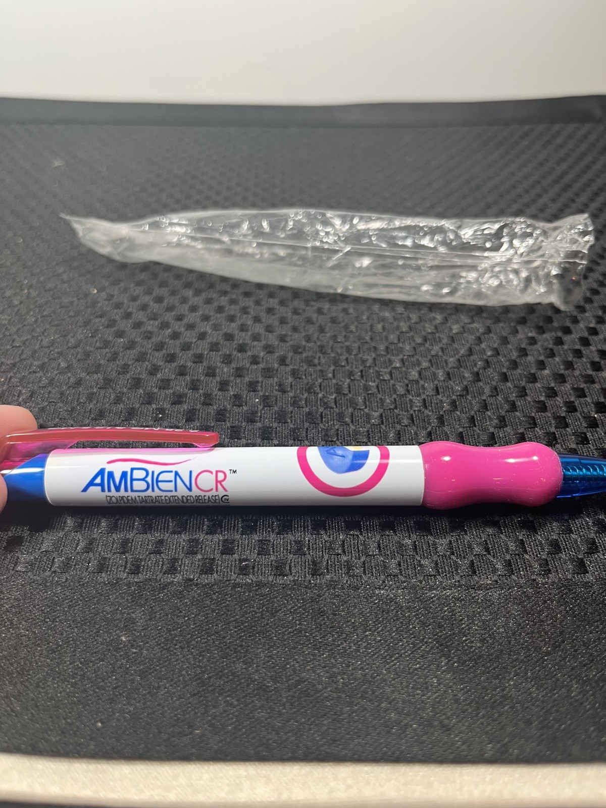 NEW AMBIEN CR Drug Rep Pen Fancy Plastic Pink Rubber Grip Untested