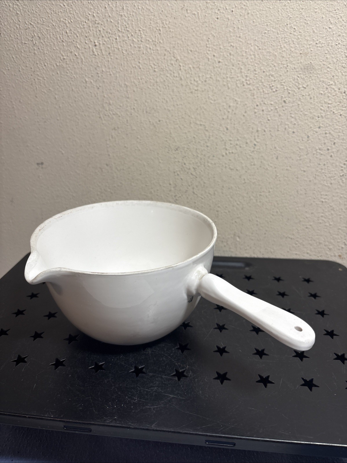 Vintage 5 1/2” COORS USA 5 Ceramic Porcelain Lab Pharmacy Apothecary Bowl w/Spou