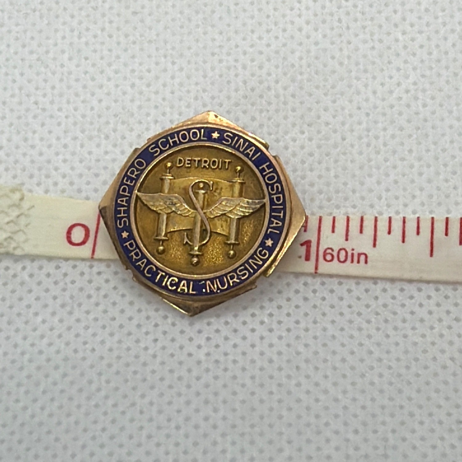 Vintage 1940s Shapero School Sinai Hospital Detroit 10K Gold Nursing Pin Medical