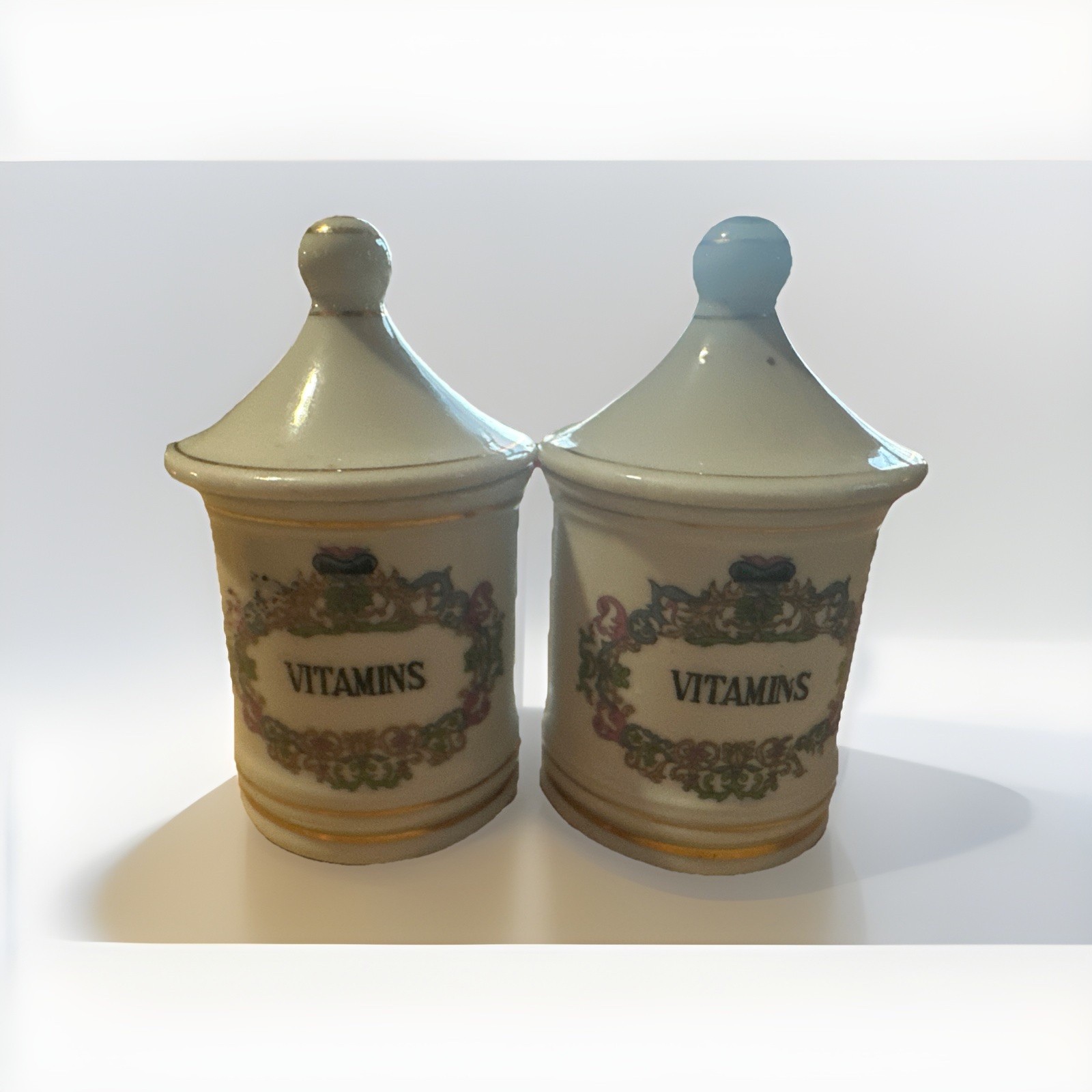 2 Vintage Porcelain APOTHECARY JARS with Lids “VITAMIN” 3.75″ x 2.25″