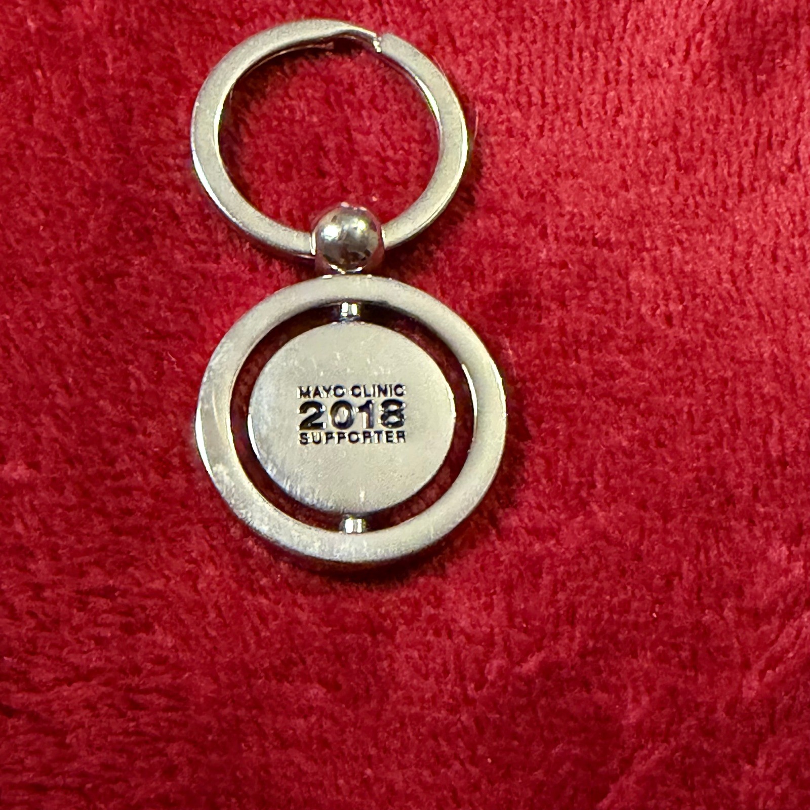 Mayo Clinic 2018 Supporter Keychain Silver Tone Spinning Logo Medallion Fob