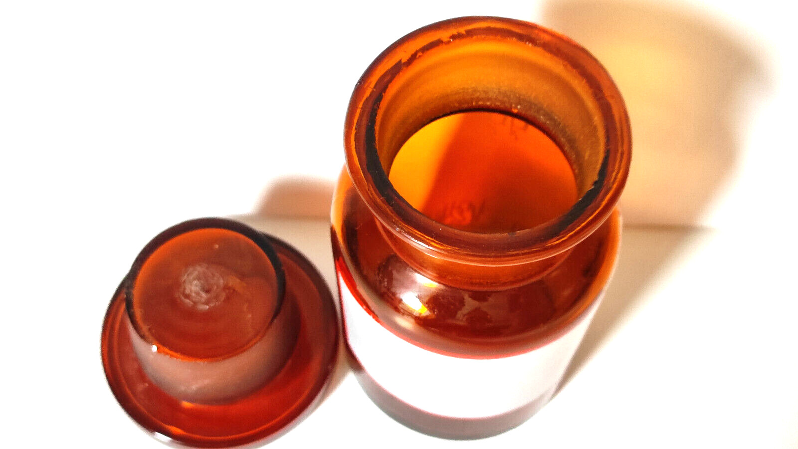 BLANK LABLE, Vintage Glass Apothecary Pharmacy Brown Jar, 100 ml, Cap