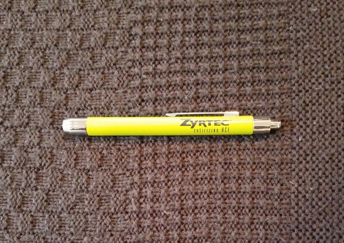 Pharmaceutical Drug Rep Promo Penlight Still Works. 5.5 Inch Promotional