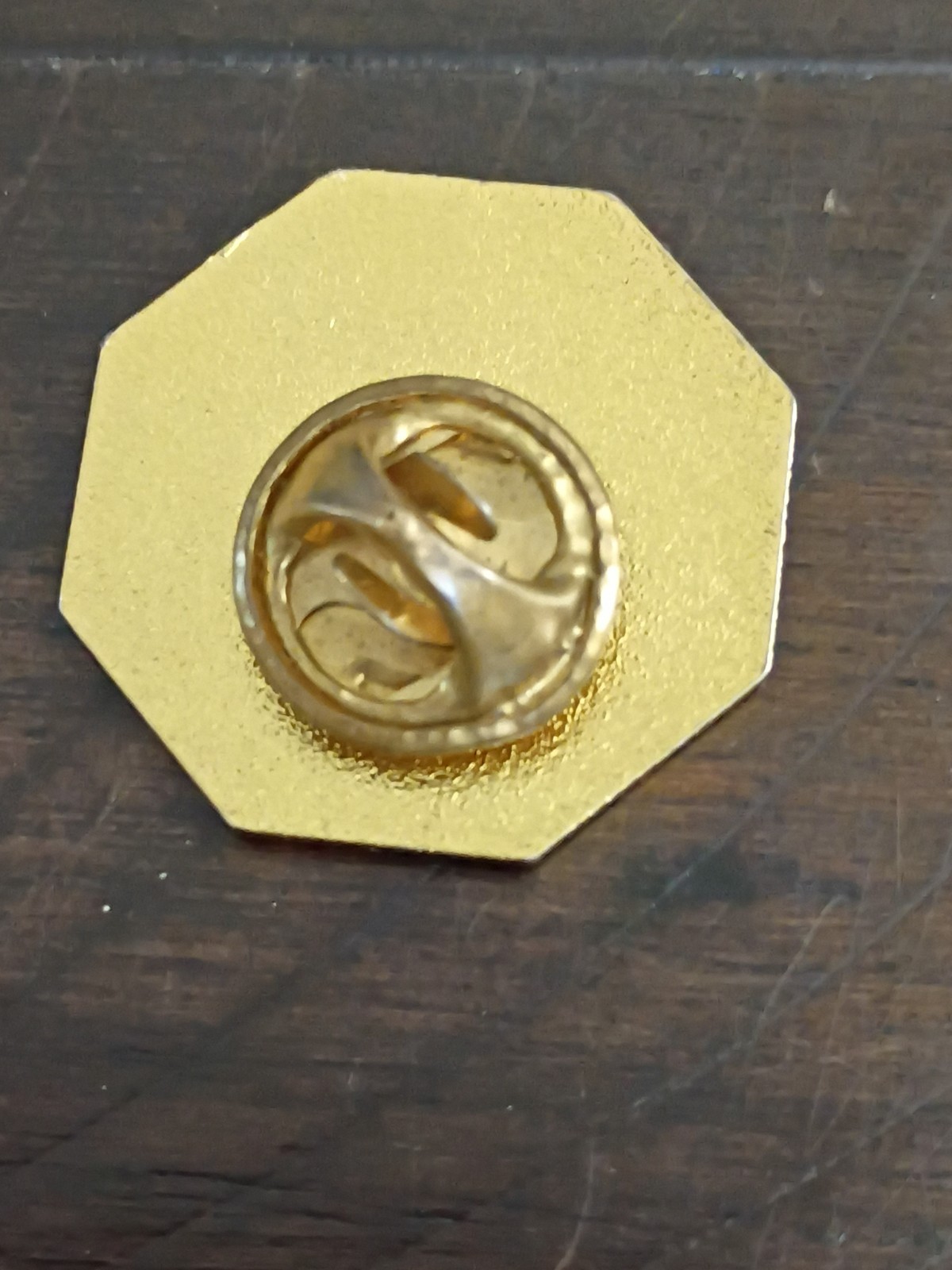 Hospital Volunteer Service Gold Blue Pin–Very Clean
