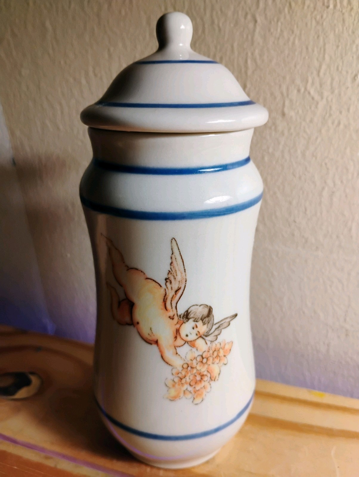 1 Tarro Angelus Pharmacy Albarello Apothecary Jar Italy 6″ Angel Cherub