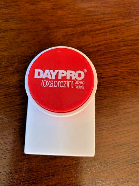 Vintage  3 Daypro Drug Rep Pushbutton Magnetic clips, pharmaceuticals