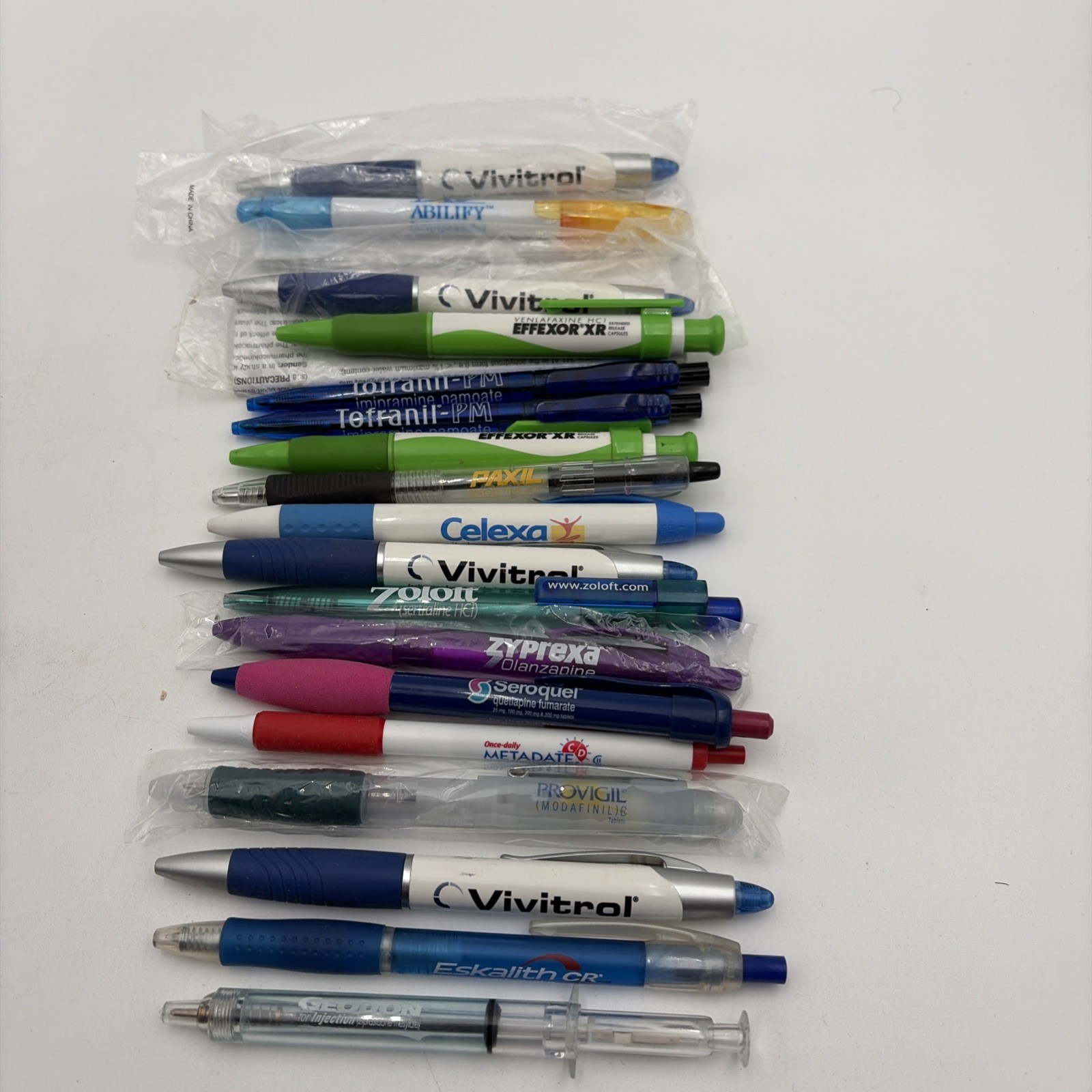 lot 18 Drug Rep Pharmaceutical Promo Advertising PENS Click grip Ink Nurse