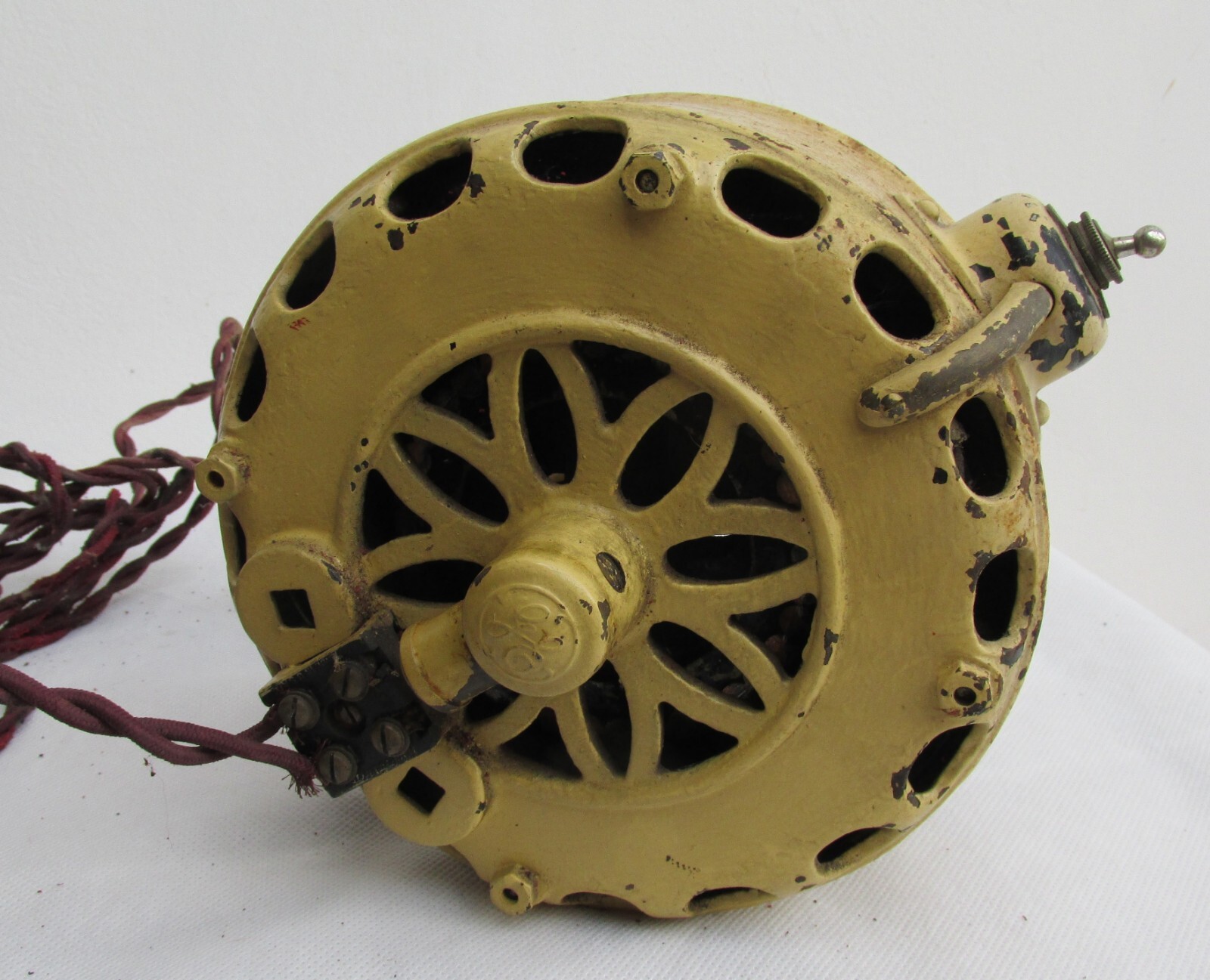 SUPER RARE BONE AUTOPSY SAW MADE WITH GE FAN PANCAKE MOTOR CIRCA 1900, MOTOR RUN