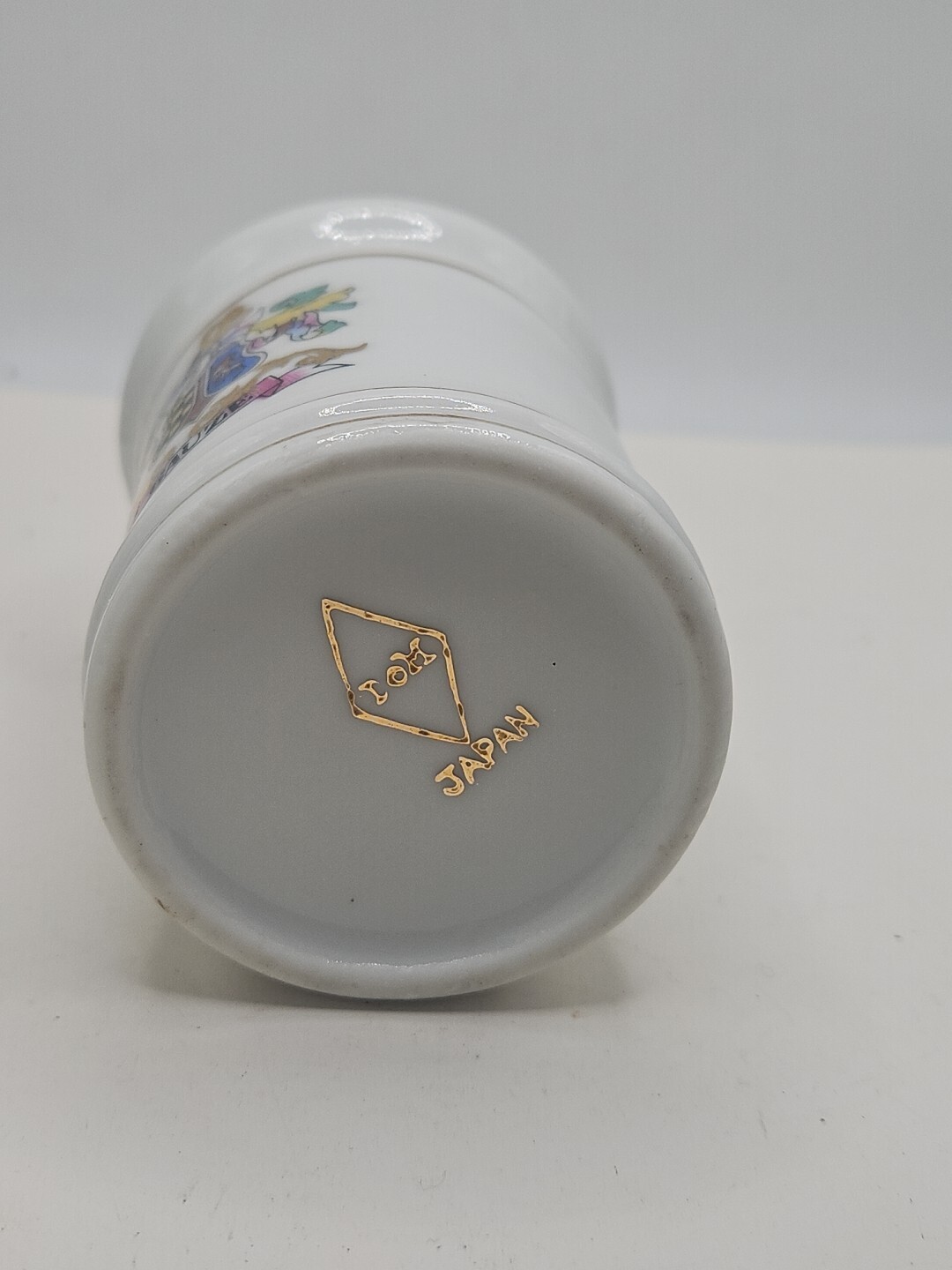 Vintage Apothecary Jars 6 Pharmacy Bottles Gold Trim Crest Hand Painted Japan