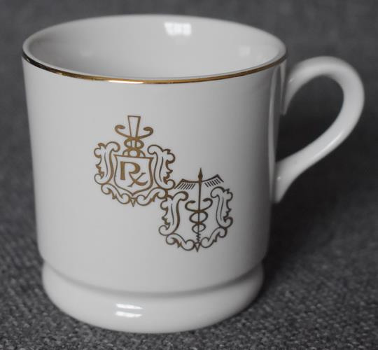 HANDSOME VINTAGE OWENS ILLINOIS PHARMACEUTICAL PHARMACIST PHARMACY MOTIF MUG #2