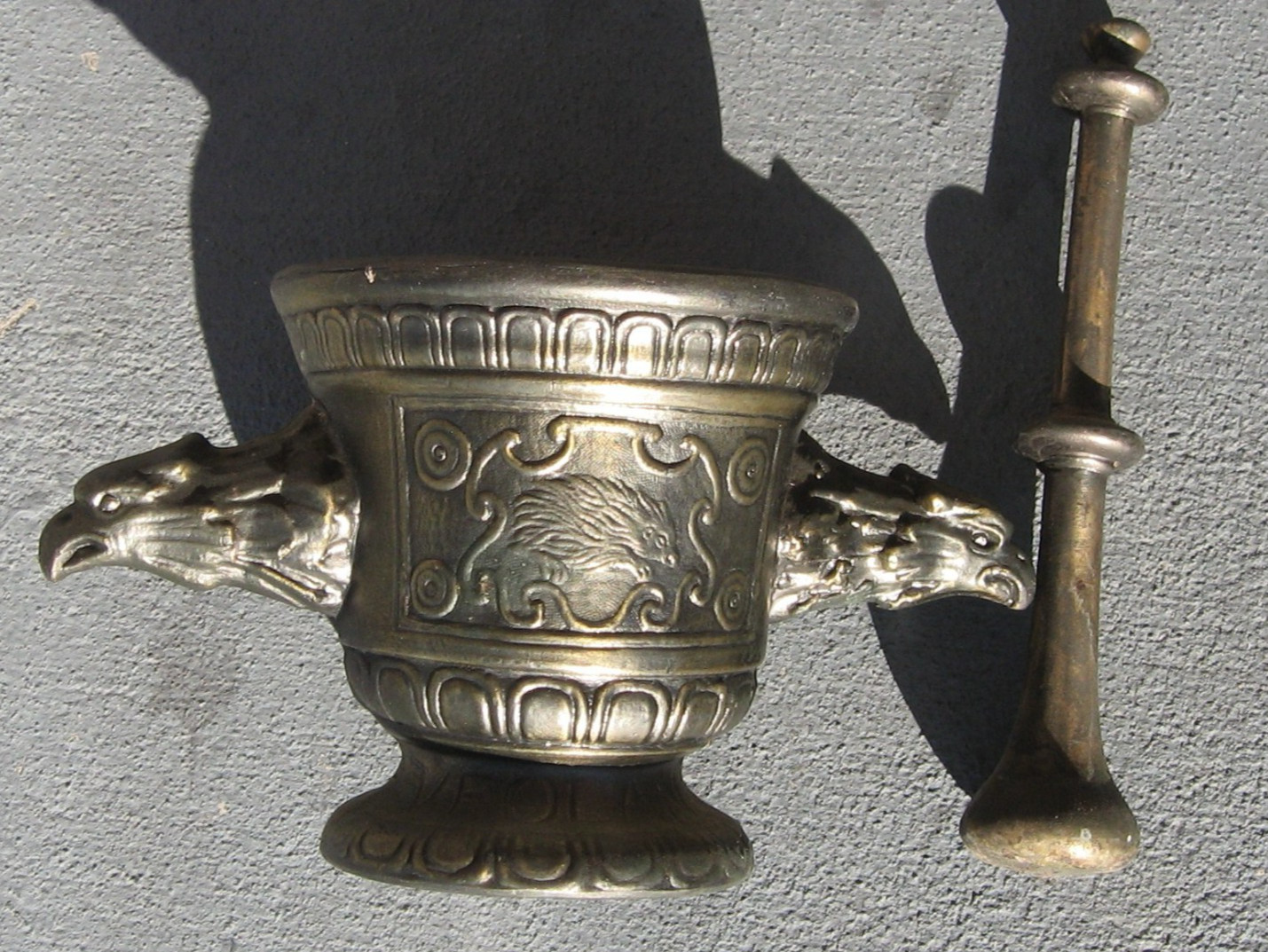 Apothecary VFOLAN- MDCL Mortar & Pestle- Brass Bronze Double Pheasant Heads