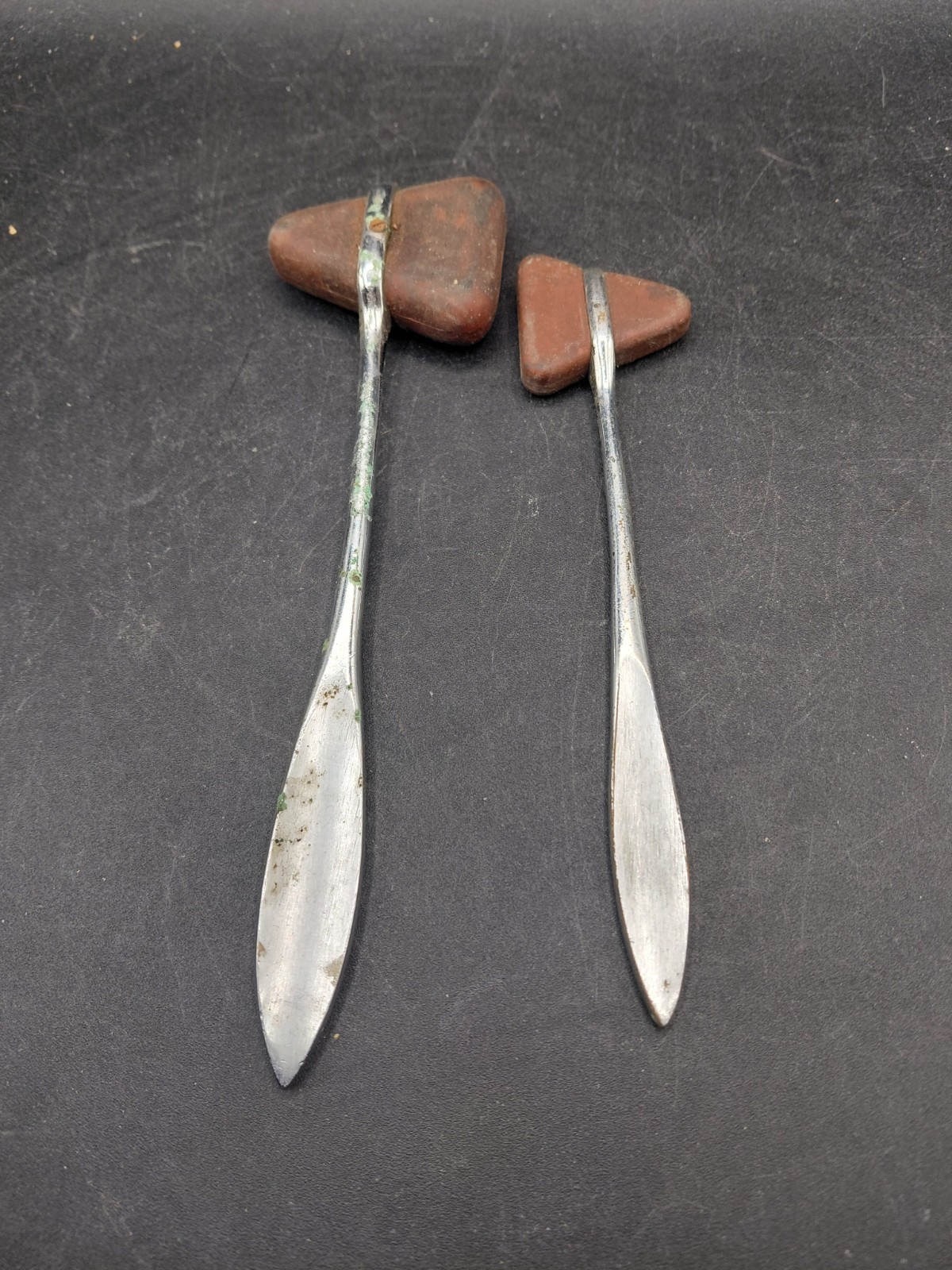 Pair Of VINTAGE MEDICAL REFLEX HAMMERS UNBRANDED 7 3/4″ & 6 1/2″