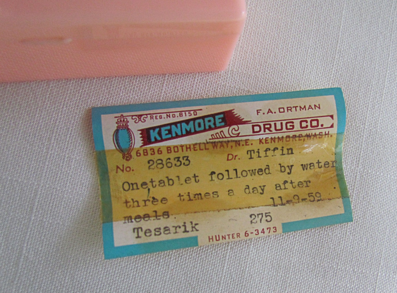 Vtg Pink Plastic Pharmacy Prescription Drug Pill Box Kenmore Drug Co, Wash 1959