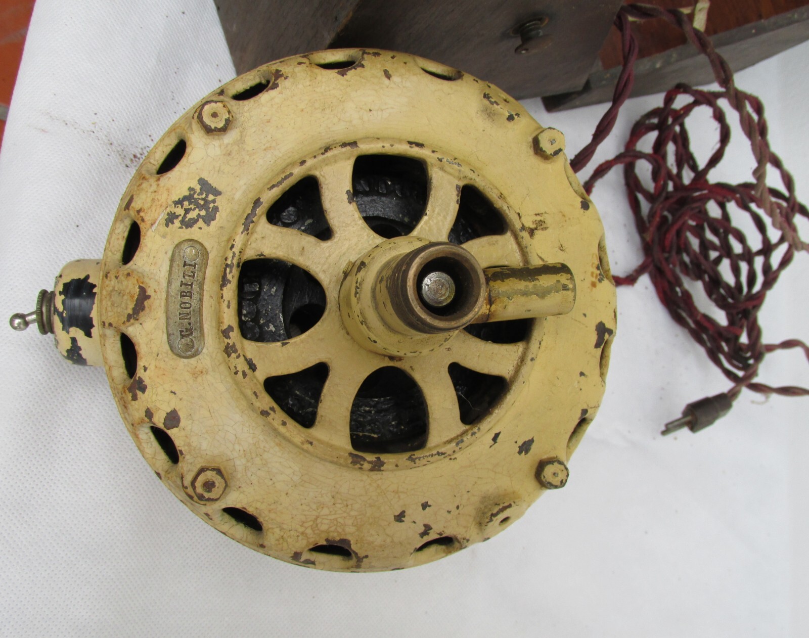 SUPER RARE BONE AUTOPSY SAW MADE WITH GE FAN PANCAKE MOTOR CIRCA 1900, MOTOR RUN