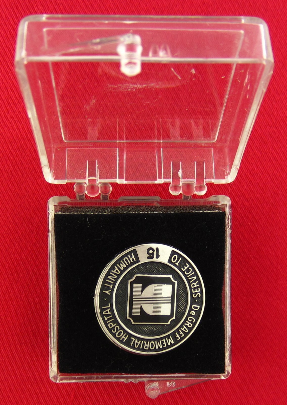 Sterling DEGRAFF MEMORIAL HOSPITAL Pin SERVICE TO HUMANITY 15 YEAR Religious PIN