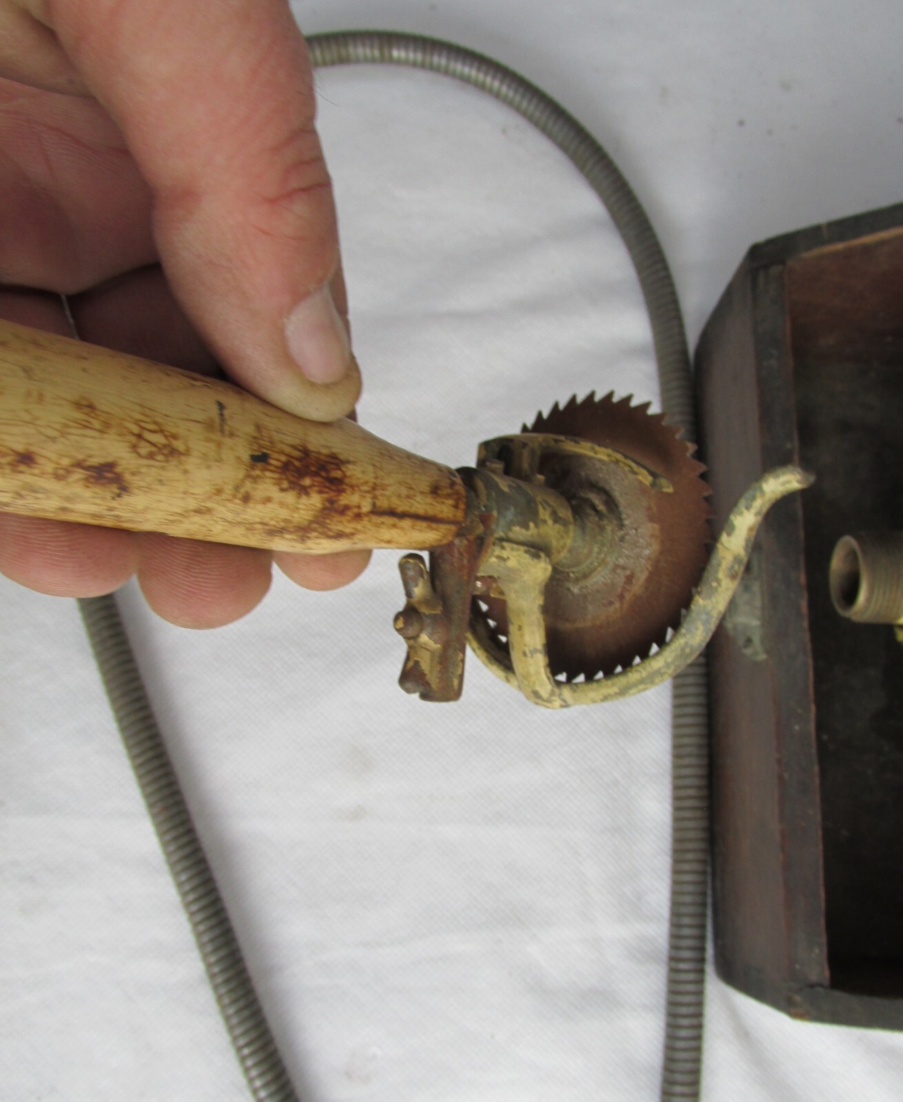 SUPER RARE BONE AUTOPSY SAW MADE WITH GE FAN PANCAKE MOTOR CIRCA 1900, MOTOR RUN