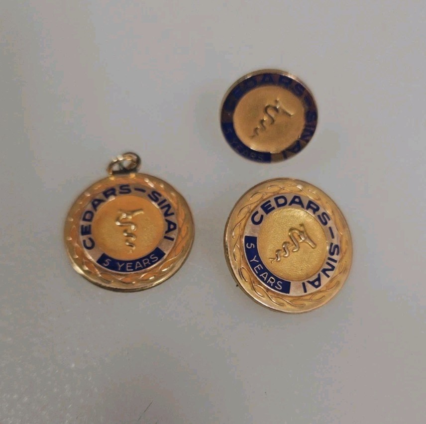 Vintage Cedars-Sinai Hospital Los Angeles 5 Year Service Award Gold Tone Pin Set