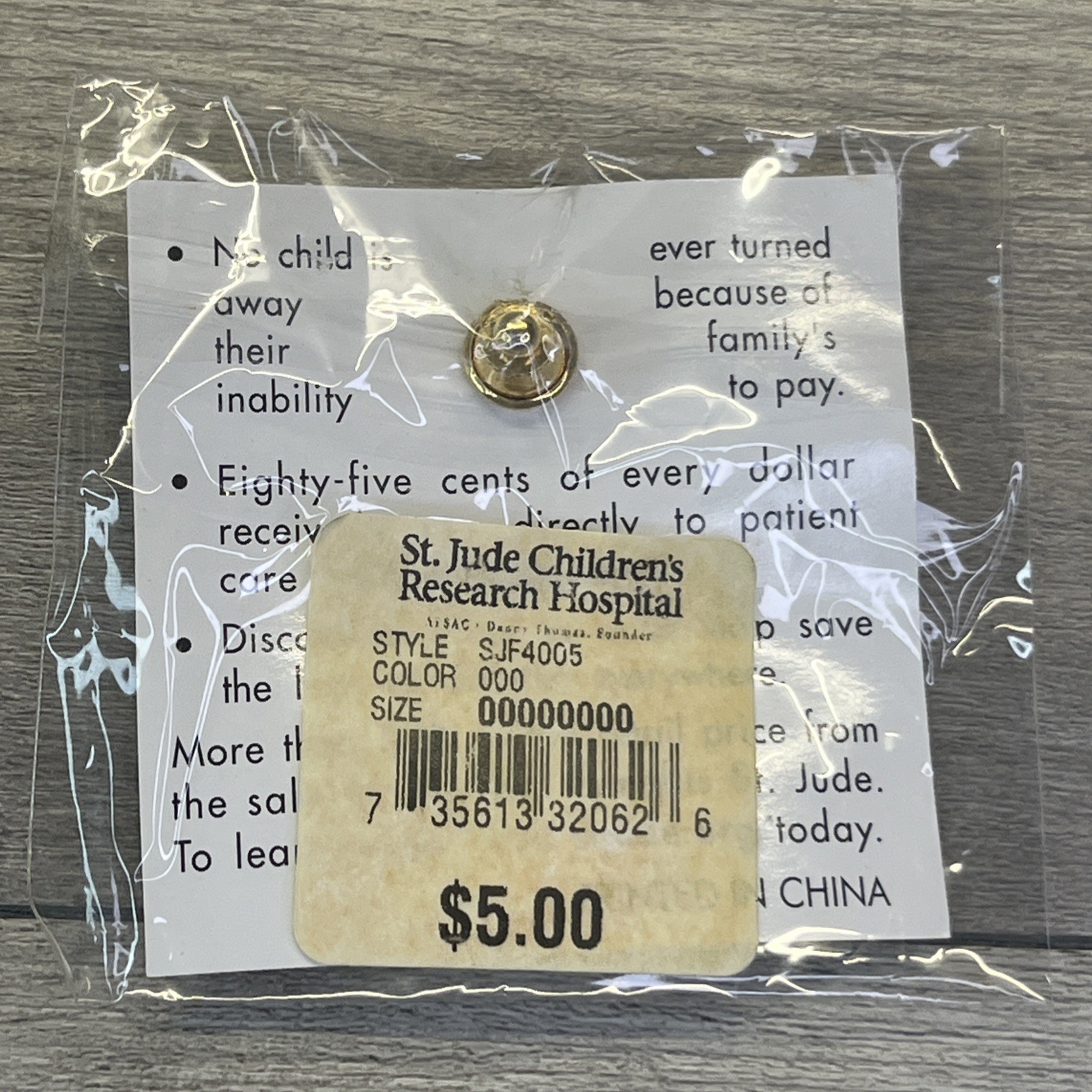 St Jude Childrens Research Hospital USA Flag Enamel Lapel Pin American Vintage