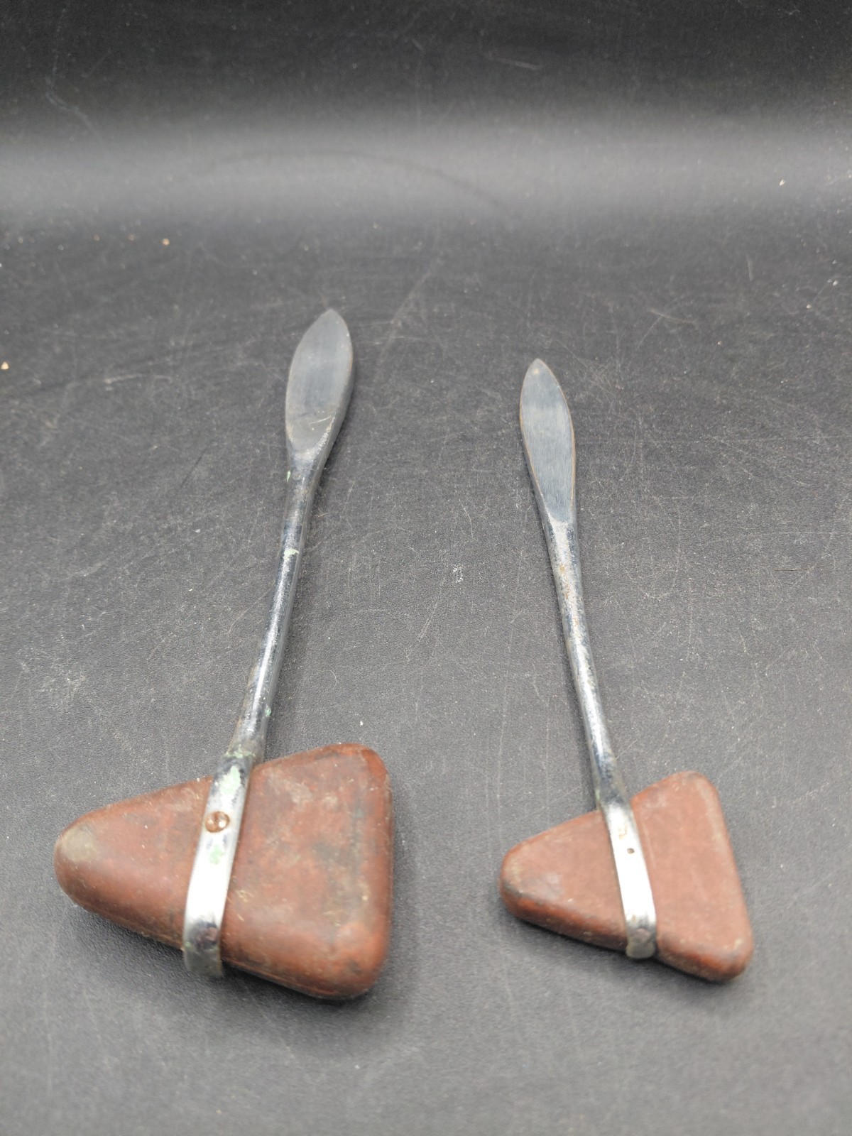 Pair Of VINTAGE MEDICAL REFLEX HAMMERS UNBRANDED 7 3/4″ & 6 1/2″