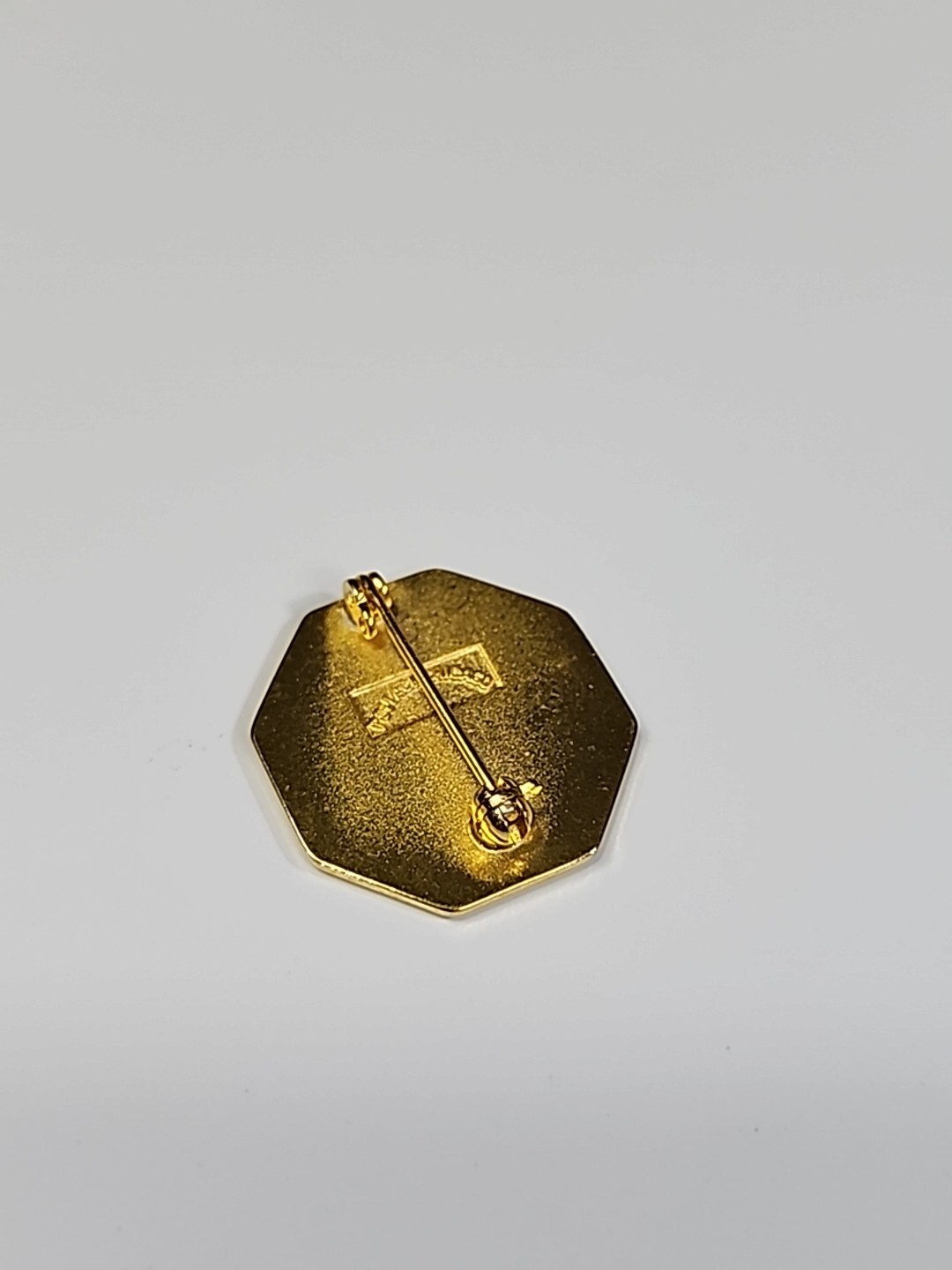 Hospital Volunteer Service Lapel Pin *