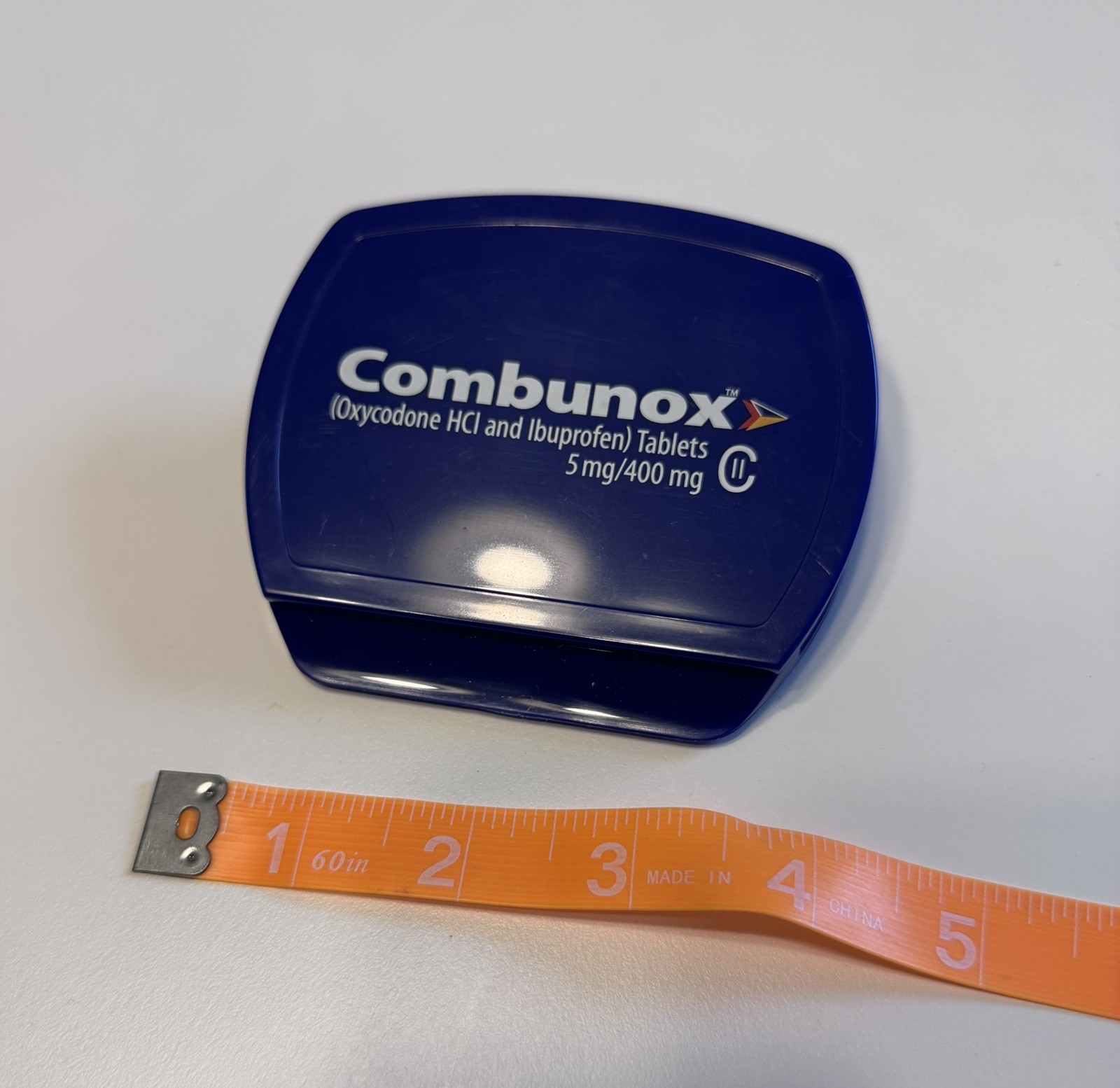 Combunox Pharmaceutical Promo Magnetic Clip Drug Pharma Rep Item