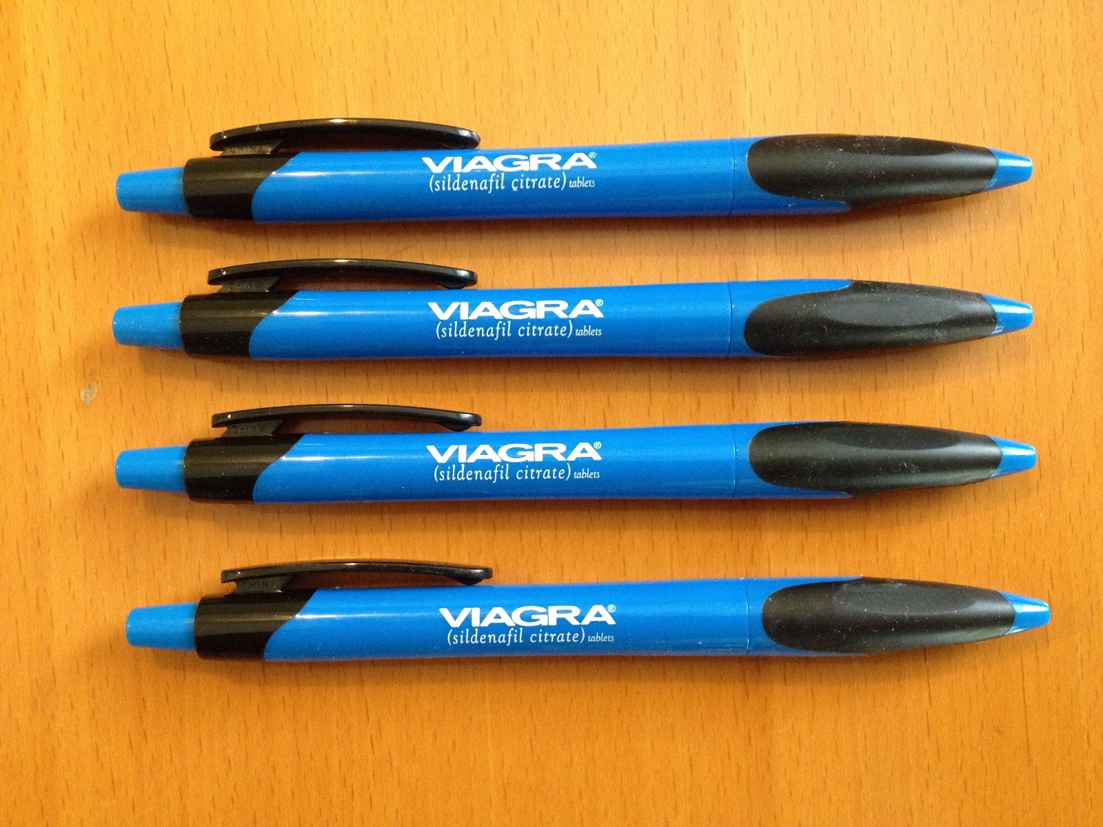 SALE! 4 VIAGRA Drug Rep Click Pens Brilliant Blue – COLLECTIBLE! VINTAGE!