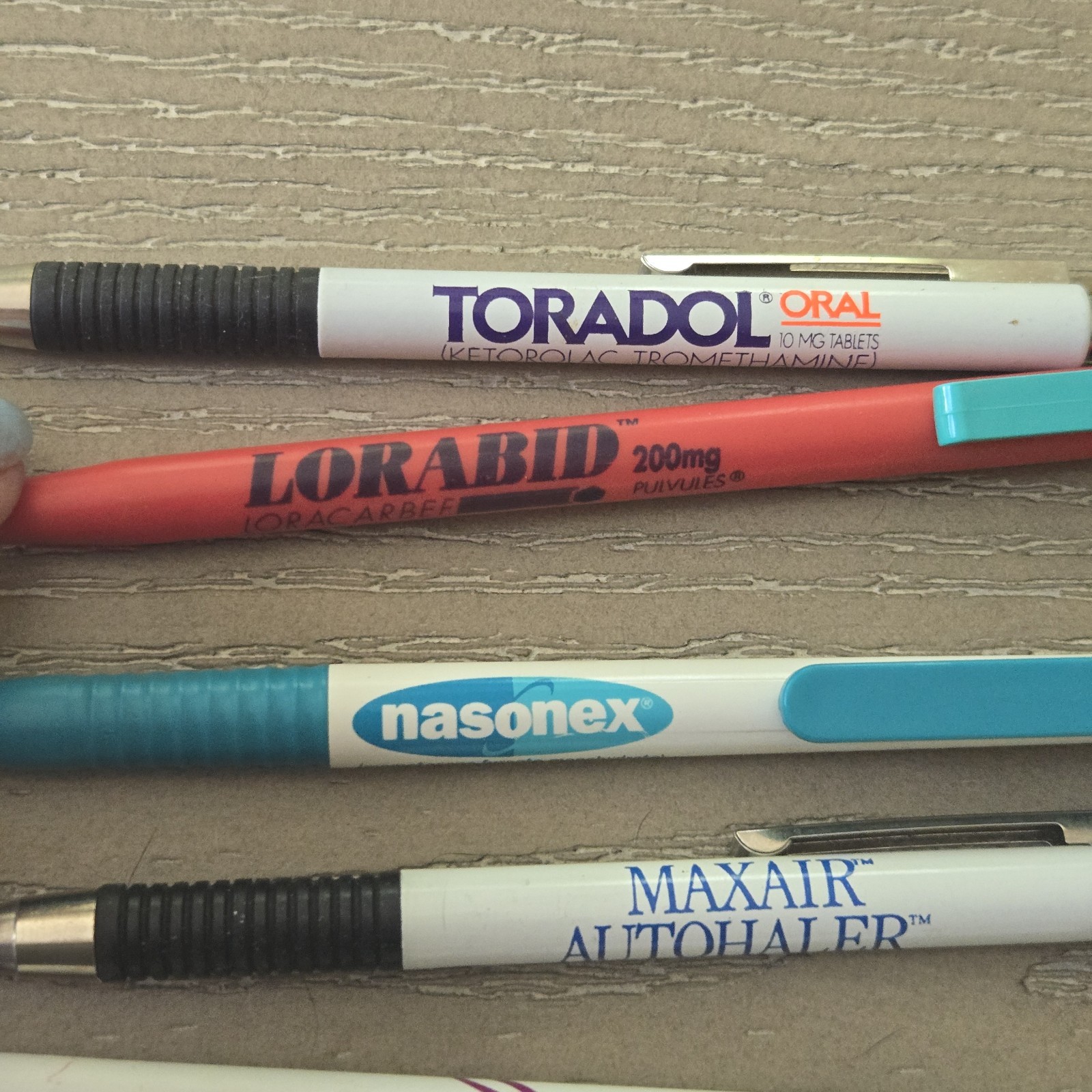 VTG Pharmaceutical Drug Rep Click Retractable Pens-Nail File-Marlboro-Lot of 17